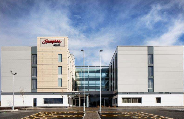 《民兴电缆在全球》系列报道之一——英国布里斯托机场希尔顿欢朋酒店